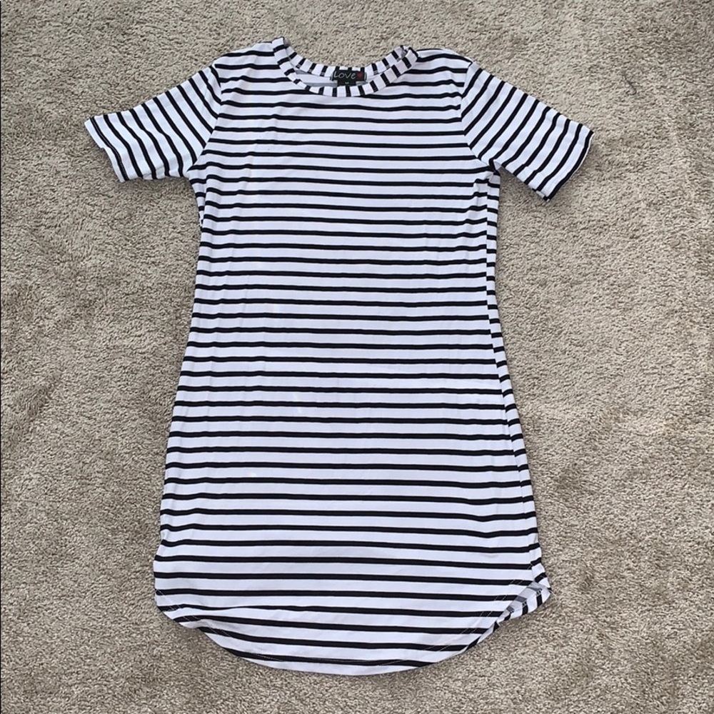 Black and white stripped dress